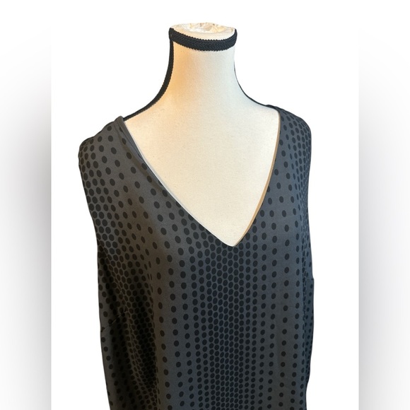 T Tahari Charcoal Polka Dot V-Neck Blouse - Picture 3 of 6